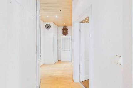 Wohnung Stuttgart Bad Cannstatt - 2 Zimmer, 57 m&sup2;, 180.000&euro; | Angebot:27353120
