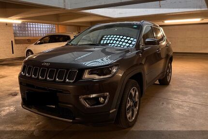 Jeep Compass 55.000 km 21.000 &euro; Düsseldorf 40217