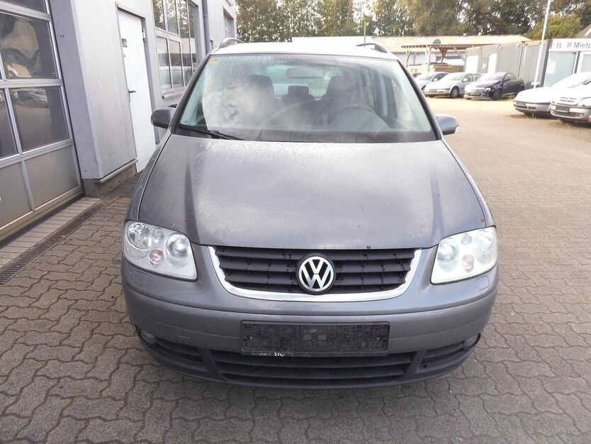 VW Touran 361.300 km 1.490 € Kellinghusen 25548