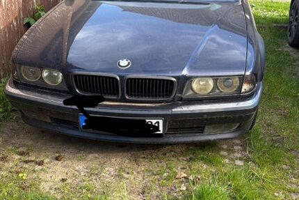 BMW 730 271.000 km 3.799 &euro; Blender 27337