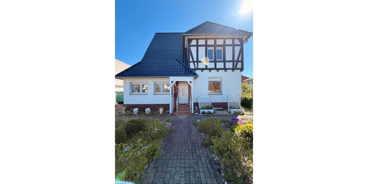 Einfamilienhaus Fritzlar - 5 Zimmer, 123 m&sup2;, 240.000&euro; | Angebot:26940673