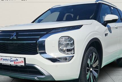 Mitsubishi Plug-in Hybrid Outlander 6.200 km 50.980 € Bochum 44809