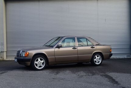 Mercedes-Benz 190 148.000 km 6.990 &euro; Sindelfingen 71065