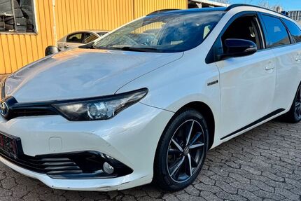 Toyota Auris 400.000 km 6.990 &euro; FREIBURG IM BREISGAU 79111