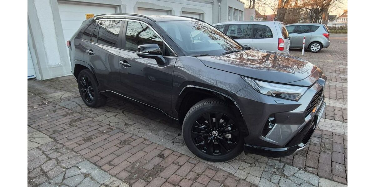 Toyota RAV 4 6.890 km 45.500 &euro; Hannover 30659