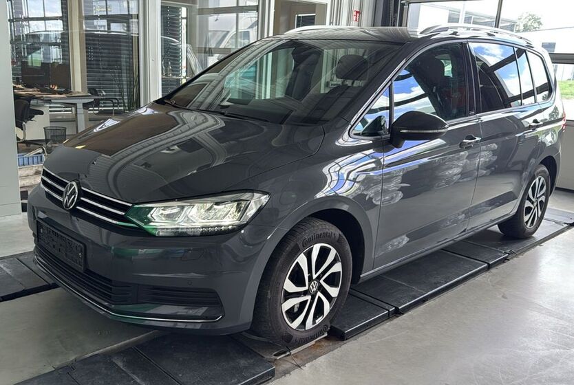 VW Touran 176.269 km 17.490 € Schopfloch 91626
