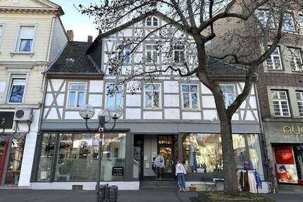 Haus zum Kaufen in Peine 250.000 € 150 m²