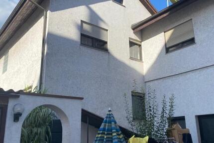 ObjNr:18848 - Mehrfamilienhaus plus Ein- bis Zweifamilienhaus auf einem Grundstück zentrumsnah in Worms 14 zimmer