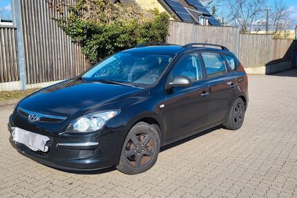 Hyundai i30 260.000 km 950 &euro; Stelle 21435