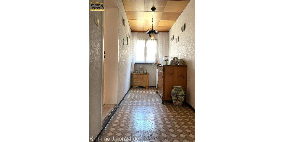 Mehrfamilienhaus, Wohnhaus Altdorf bei Nürnberg Altdorf - 6 Zimmer, 150 m&sup2;, 225.000&euro; | Angebot:25357572