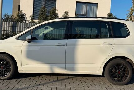VW Touran 51.700 km 18.700 &euro; Hannover 30457