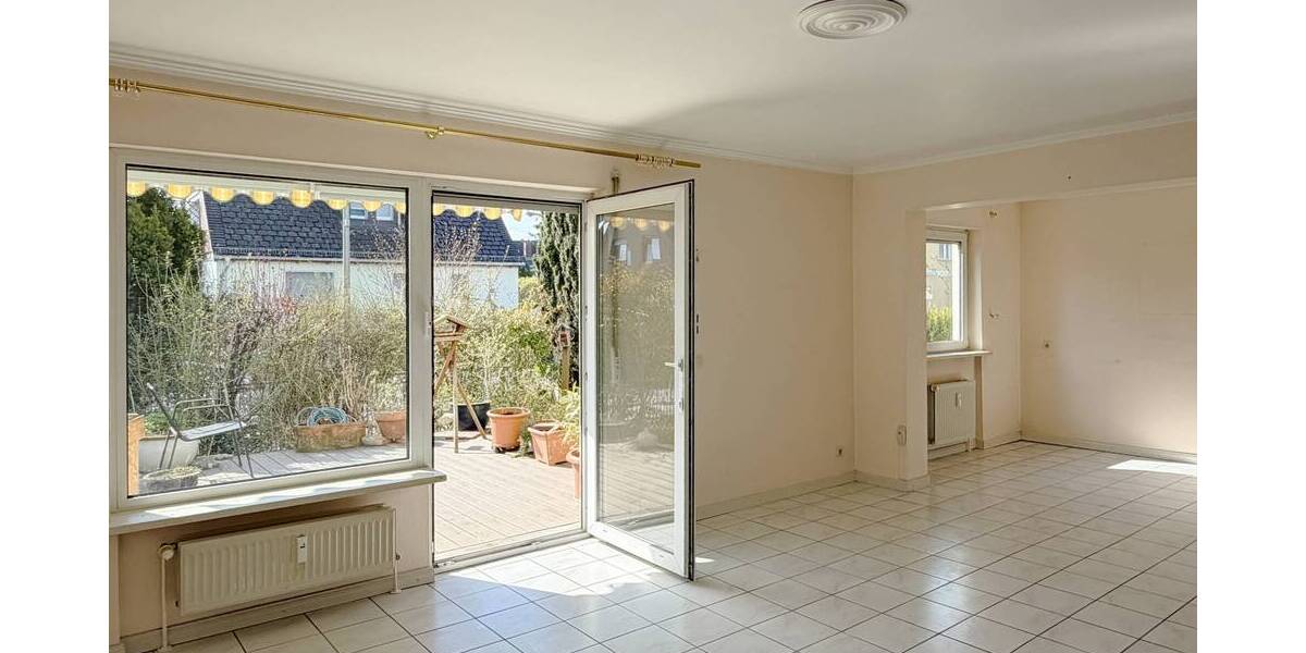 Fast wie im Einfamilienhaus: sonnige Wohnung mit eigenem Garten in U-Bahnnähe - Erdgeschoßwohnung Berlin / Rudow Rudow | Angebot:26072502