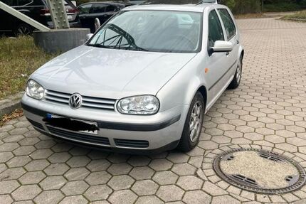 VW Golf 166.000 km 2.100 &euro; Hamburg 22559