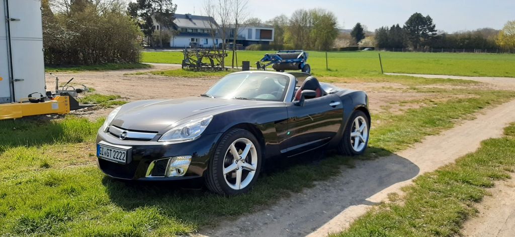 Opel GT 79.000 km 12.900 &euro; Linden 35440