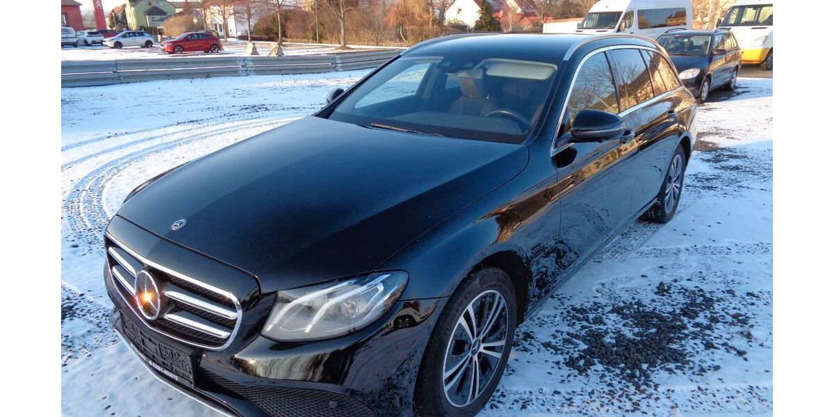 Mercedes-Benz E 200 110.000 km 21.950 &euro; Kubschütz 02627