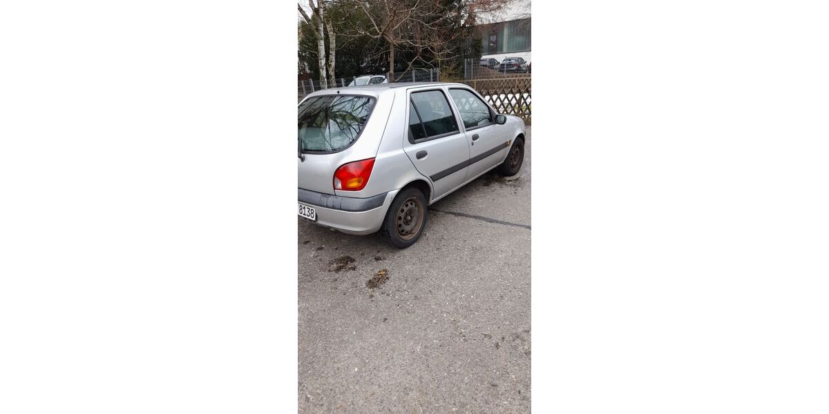 Ford Fiesta 93.500 km 1.350 &euro; Mainz 55129