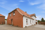 Historisches Mehrfamilienhaus in direkter Flusslage mit großem Entwicklungspotenzial - Mehrfamilienhaus, Wohnhaus Neuhaus (Oste) | Angebot:27225040