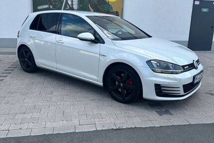 VW Golf 225.000 km 12.490 &euro; Herford 32049