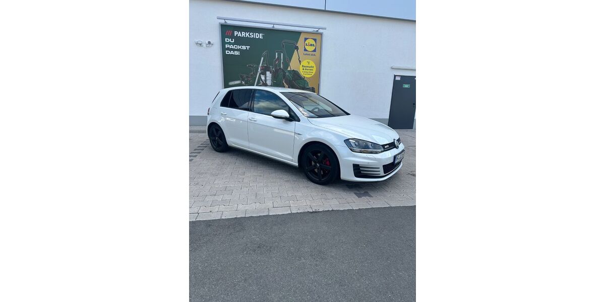 VW Golf 225.000 km 12.490 &euro; Herford 32049