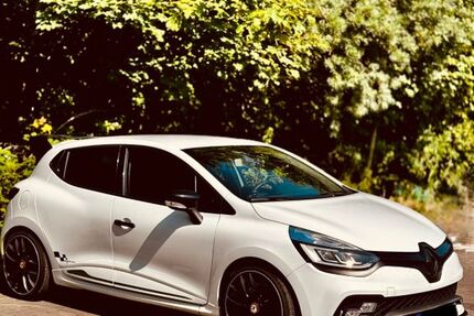 Renault Clio 150.000 km 11.888 &euro; Schwentinental 24223