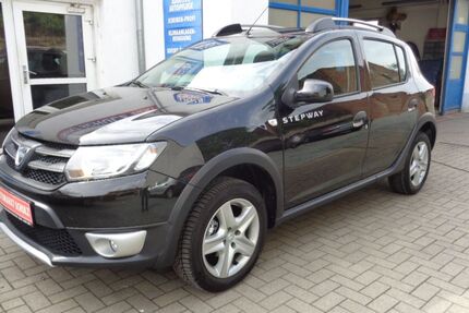 Dacia Sandero 89.905 km 7.950 &euro; Aschersleben 06449