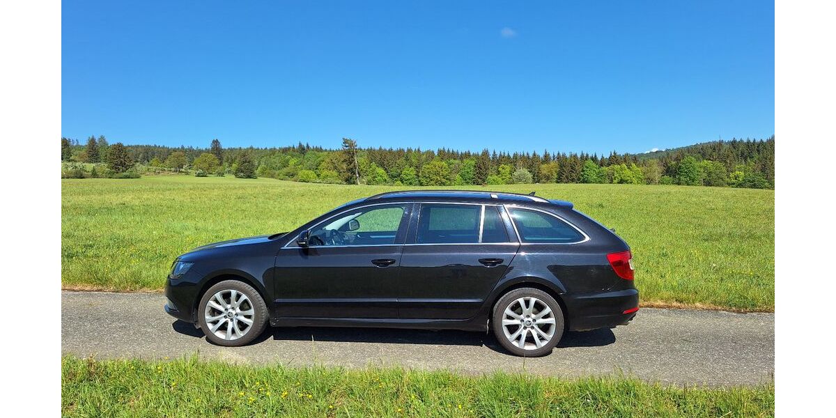Skoda Superb 139.000 km 12.700 &euro; Fridingen an der Donau 78567