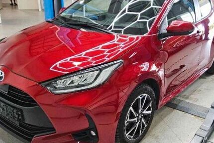 Toyota Yaris 6.400 km 21.300 &euro; Bad Gögging 93333