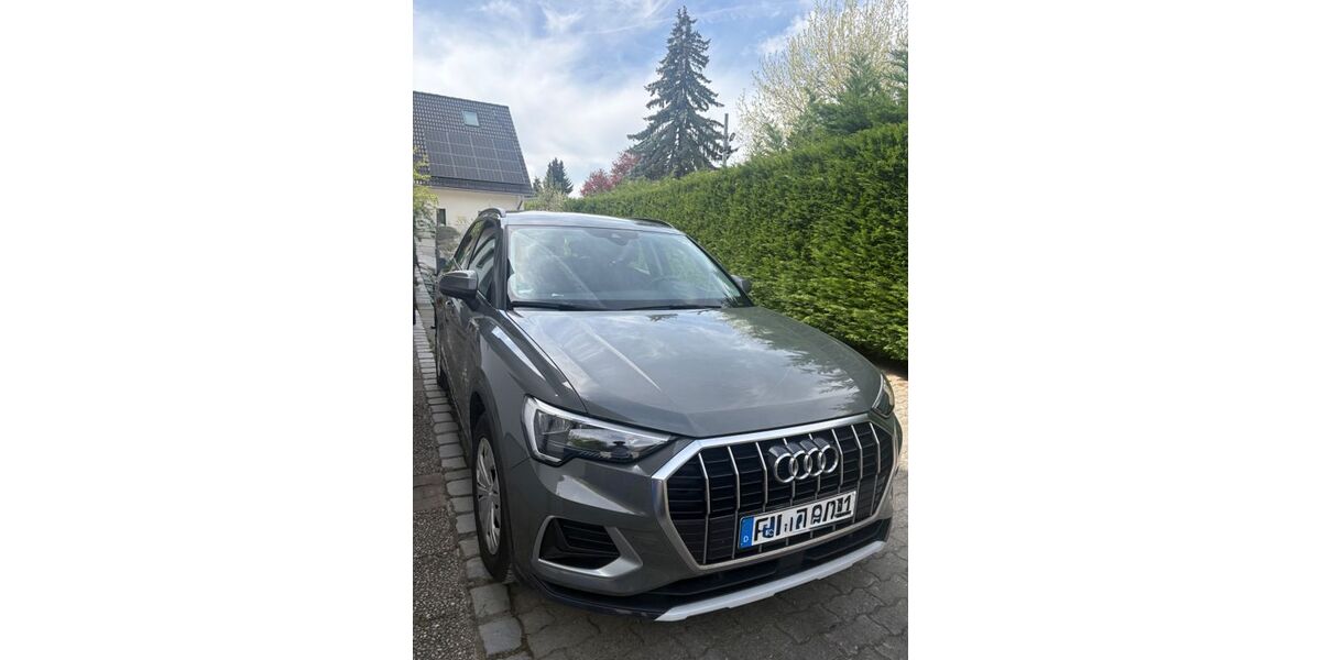 Audi Q3 44.000 km 27.100 &euro; Oberasbach 90522