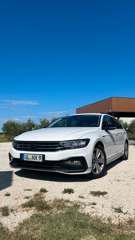 VW Passat Variant 126.000 km 18.600 € Hüttisheim 89185