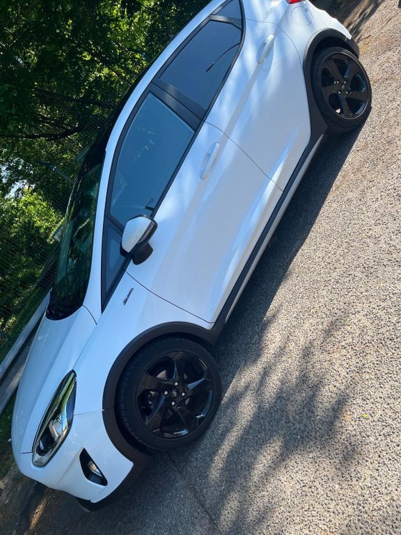 Ford Fiesta 79.000 km 10.600 € Hamburg 22523