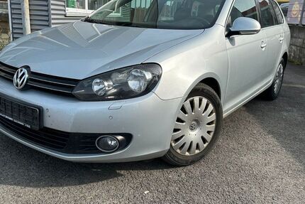 VW Golf 220.000 km 2.350 € Rosdorf 37124