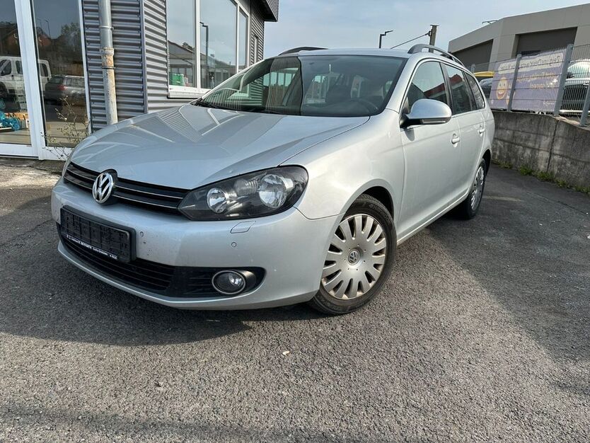 VW Golf 220.000 km 2.350 € Rosdorf 37124
