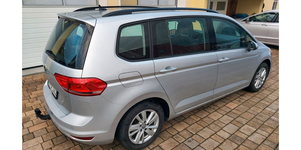 VW Touran 98.600 km 19.950 &euro; Parsberg 92331