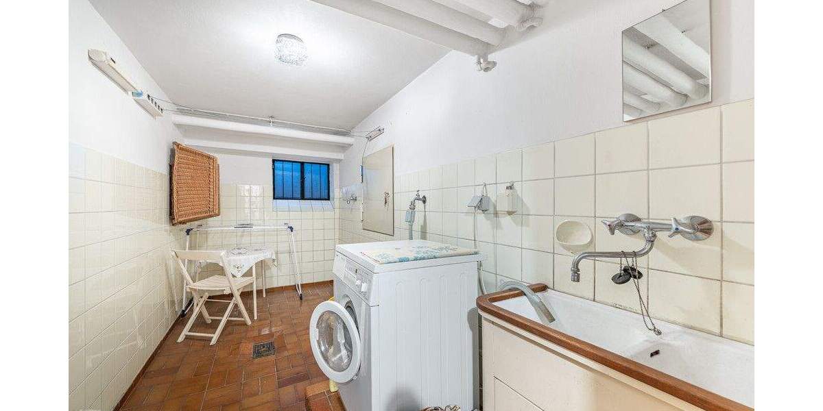 MGF Group - Wunderschöne Doppelhaushälfte in attraktiver Lage Augsburg - Göggingen! 7 zimmer