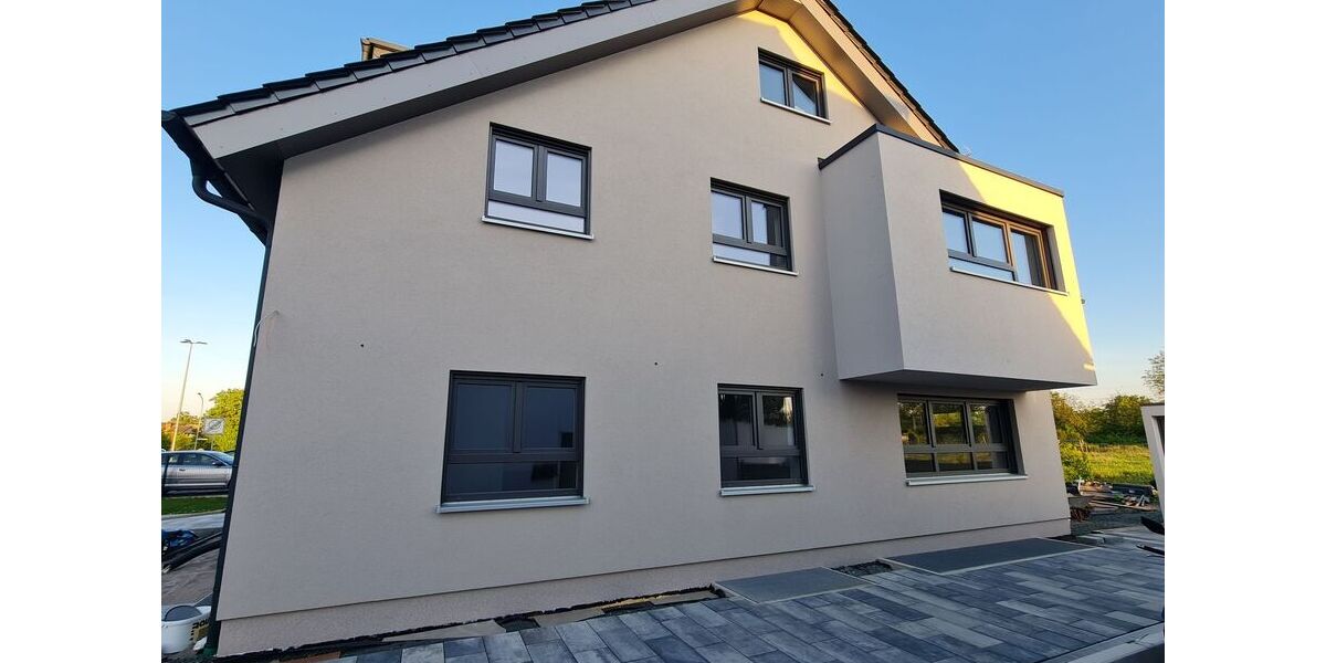 **Neubau Erstbezug, Traumhafte und moderne 4-ZIMMER EG.-Maisonette Whg. in Bischofsheim** - Maisonettenwohnung Bischofsheim | Angebot:26834792