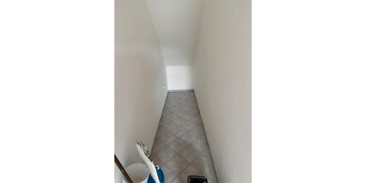 Dachgeschoßwohnung Bad Arolsen - 4 Zimmer, 85 m&sup2;, 800&euro; | Angebot:25292033