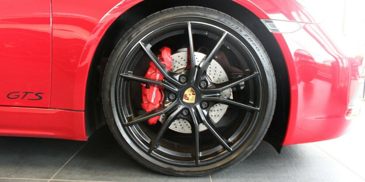 Porsche Boxster 718 GTS Sport-/AGA/Chrono/Design 73.299 km 61.480 € Euskirchen 53881