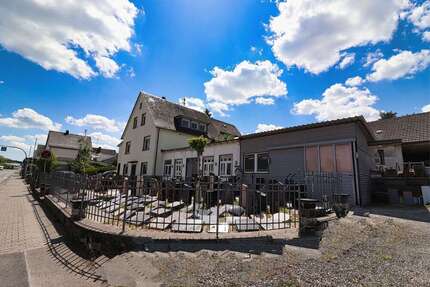 Haus zum Kaufen in Simmern (Hunsrück) 345.000 € 140 m² 5 zimmer