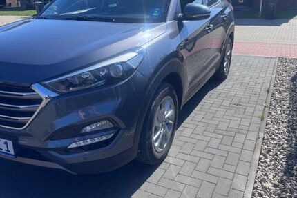 Hyundai TUCSON 193.500 km 10.990 &euro; Zarrentin 19246