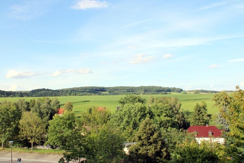 Bernstadt - 8% Rendite für 3 Wohnungen 7 zimmer