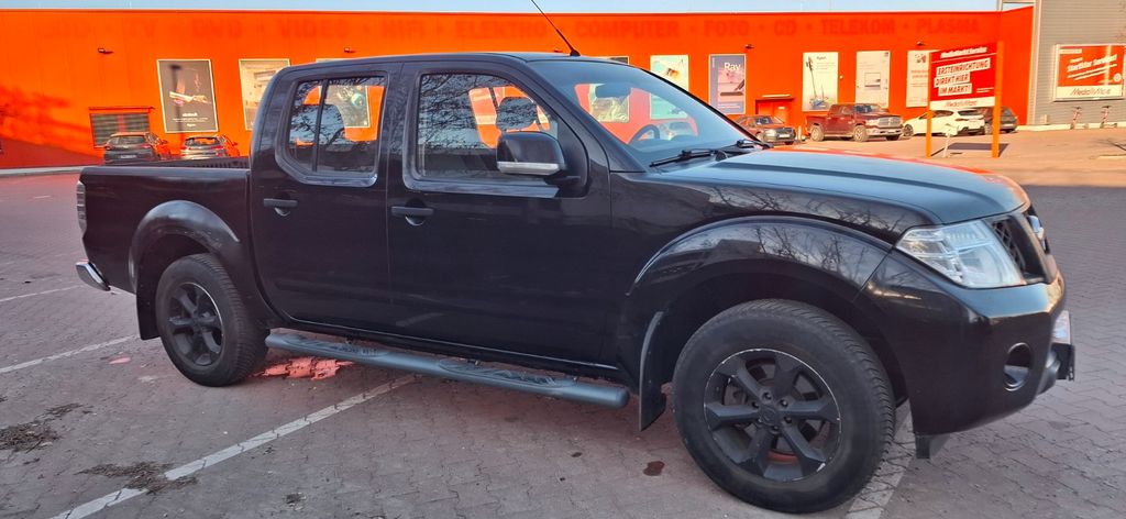 Nissan Navara 245.000 km 6.800 &euro; Berlin 10787