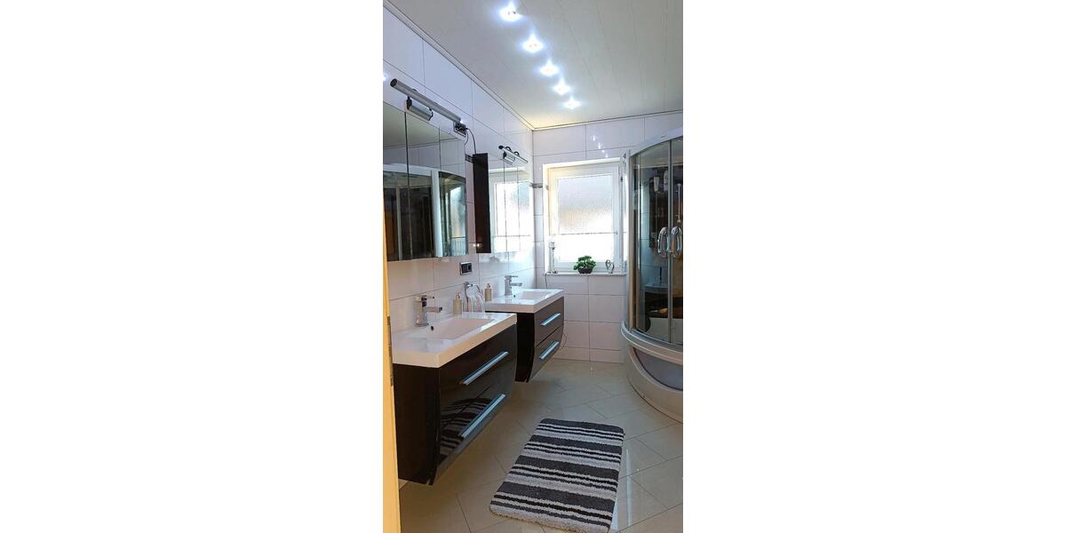 Einfamilienhaus Breidenbach - 8 Zimmer, 207 m&sup2;, 475.000&euro; | Angebot:26764444