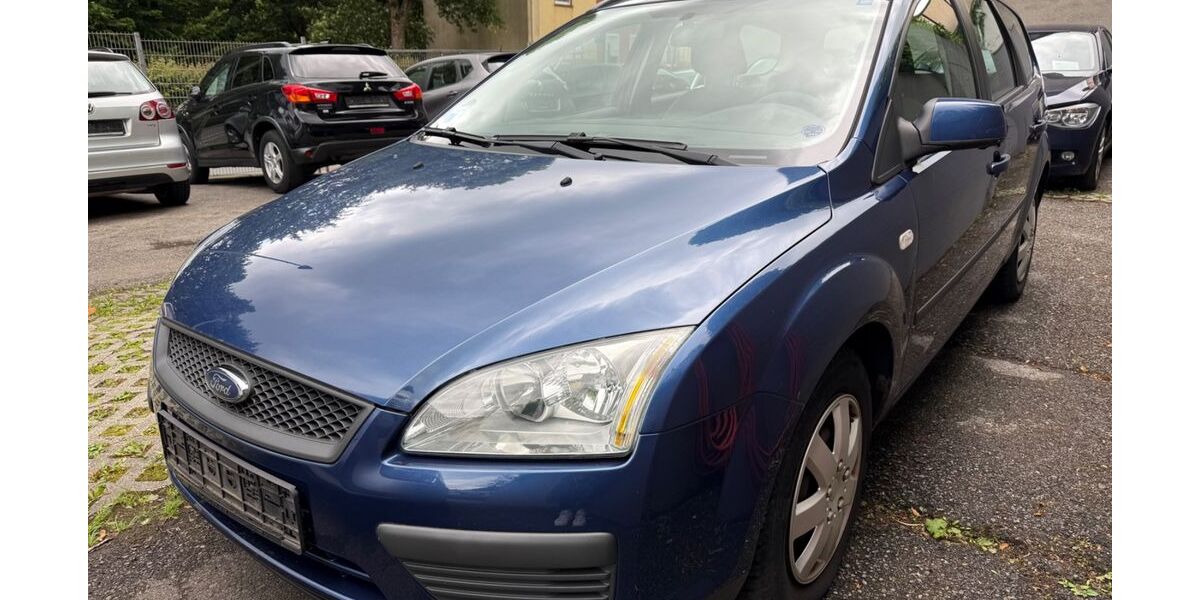 Ford Focus 136.000 km 3.990 &euro; Lüdenscheid 58507