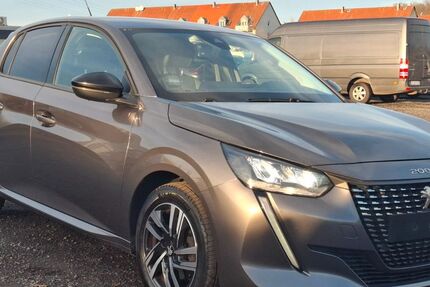 Peugeot 208 131.000 km 8.999 &euro; Berlin 15831