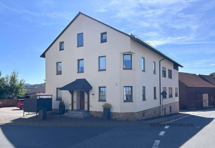 Haus zum Kaufen in Eichenzell 1.150.000 € 496 m² 14 zimmer