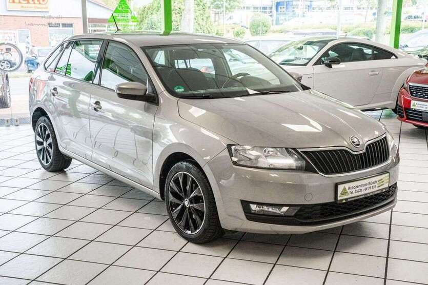 Skoda Rapid/Spaceback 58.000 km 13.950 € Bünde 32257