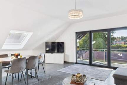 Hochwertige Wohnung mit 4 Zimmer, Loggia, Stellplatz und Garage in Kirkel-Neuhäusel 4 zimmer