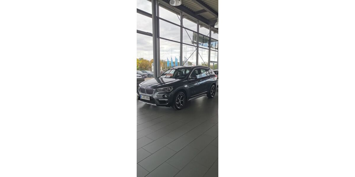 BMW X1 61.000 km 17.700 &euro; Stuttgart 70499