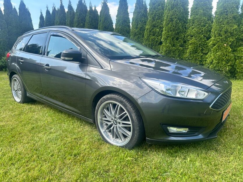 Ford Focus 138.000 km 6.300 € Hamburg 22393