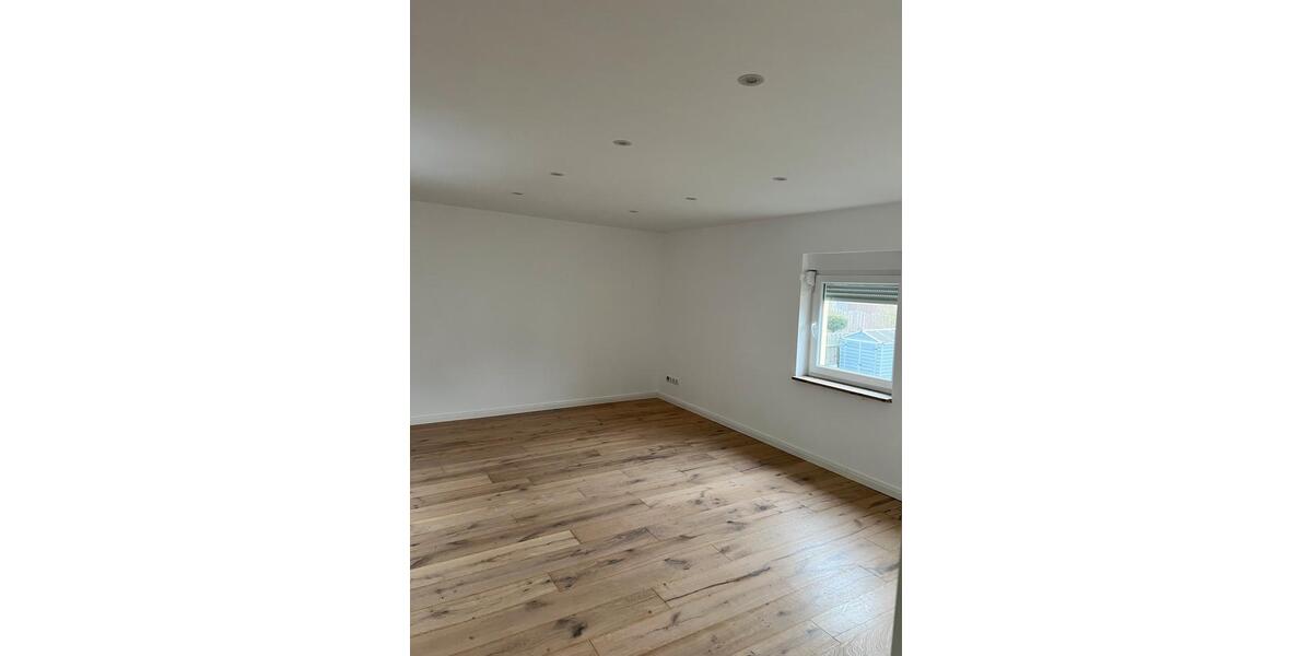 Einfamilienhaus Wolmirstedt - 2 Zimmer, 90 m&sup2;, 980&euro; | Angebot:26013404